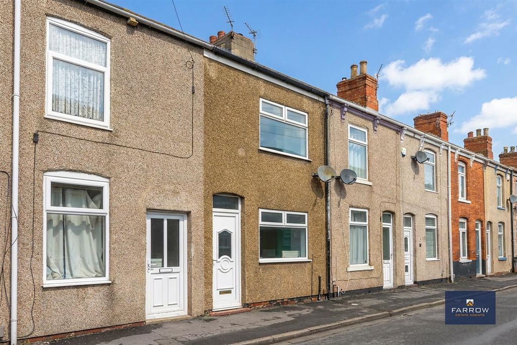 Property photo 1 of 19 Front