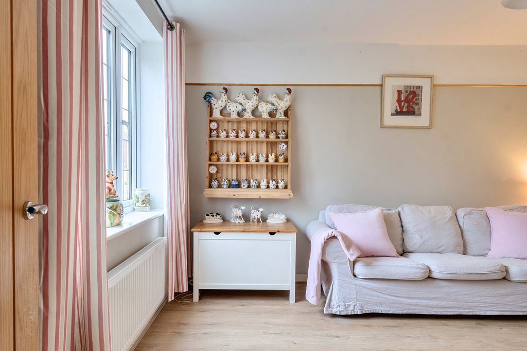 Property photo 3 of 20