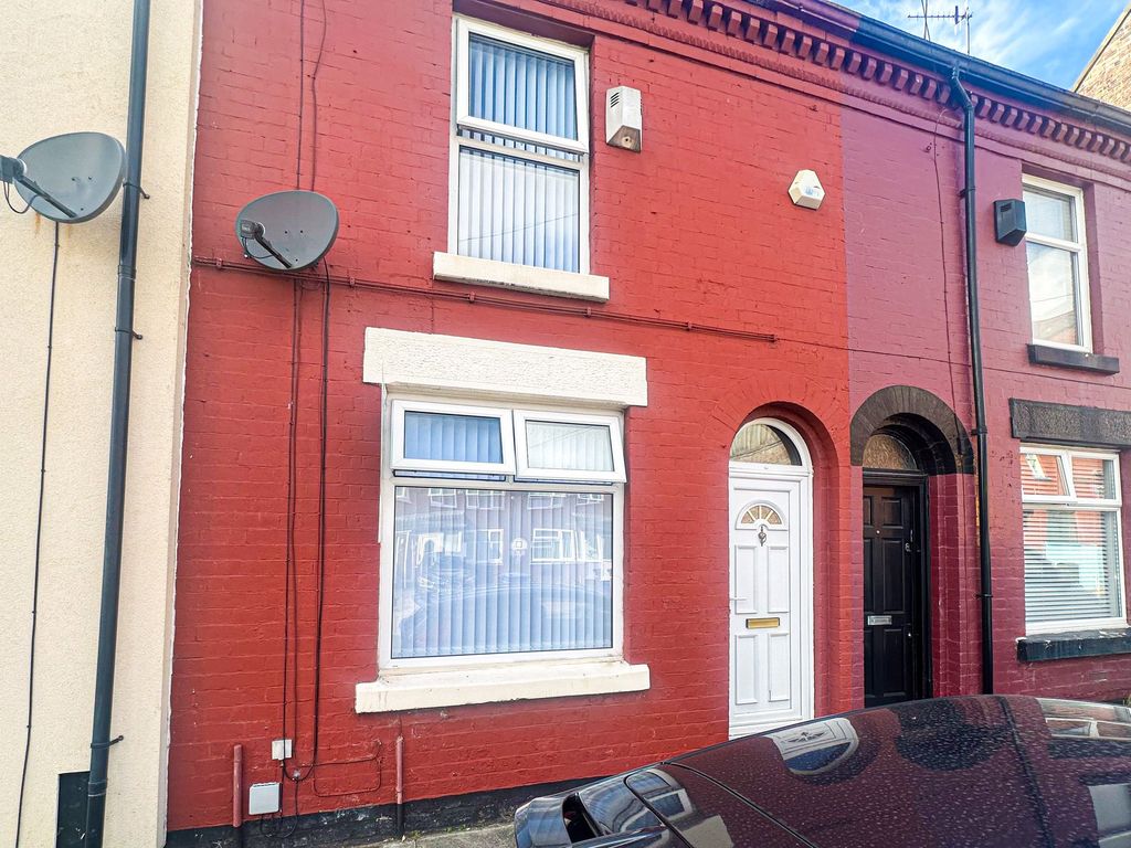 Property photo 1 of 7 Photo 2