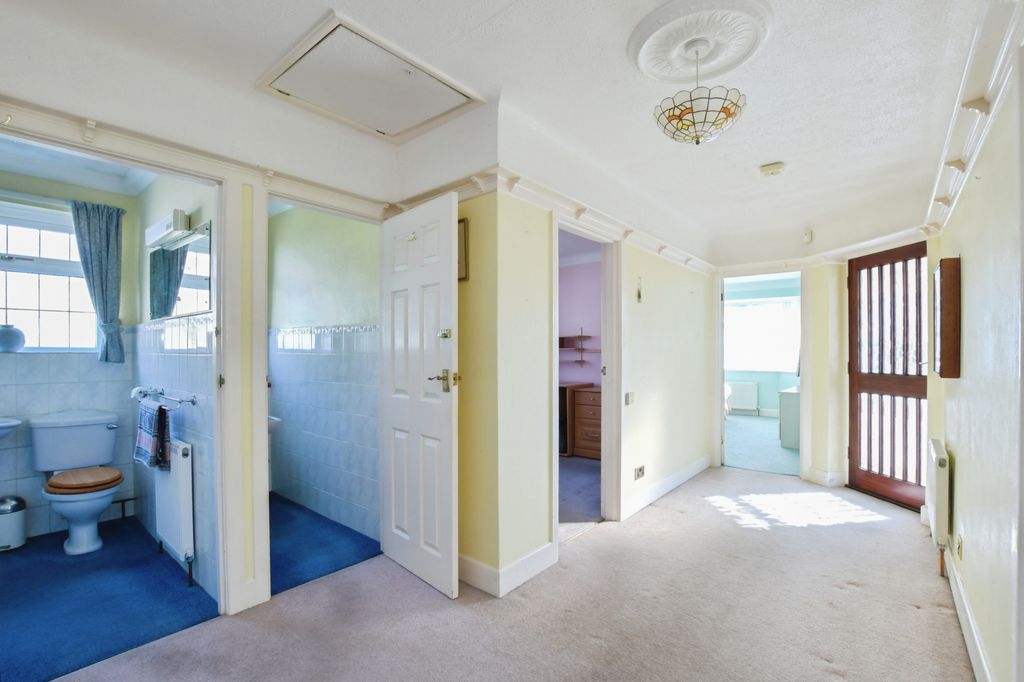 Property photo 2 of 15 Entrance Hallway