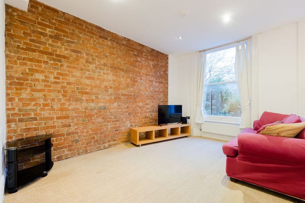 Property photo 2 of 20 2