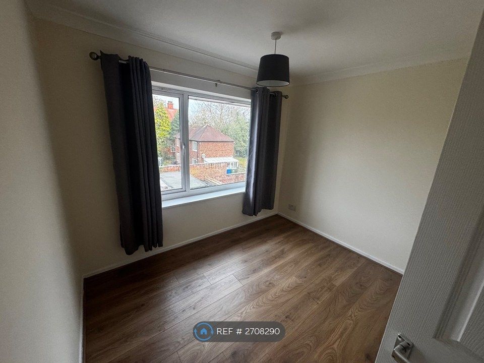 Property photo 3 of 7 Bedroom 2