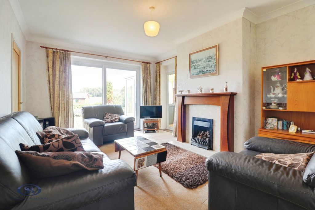 Property photo 3 of 22 Pbox-Img.Jpg