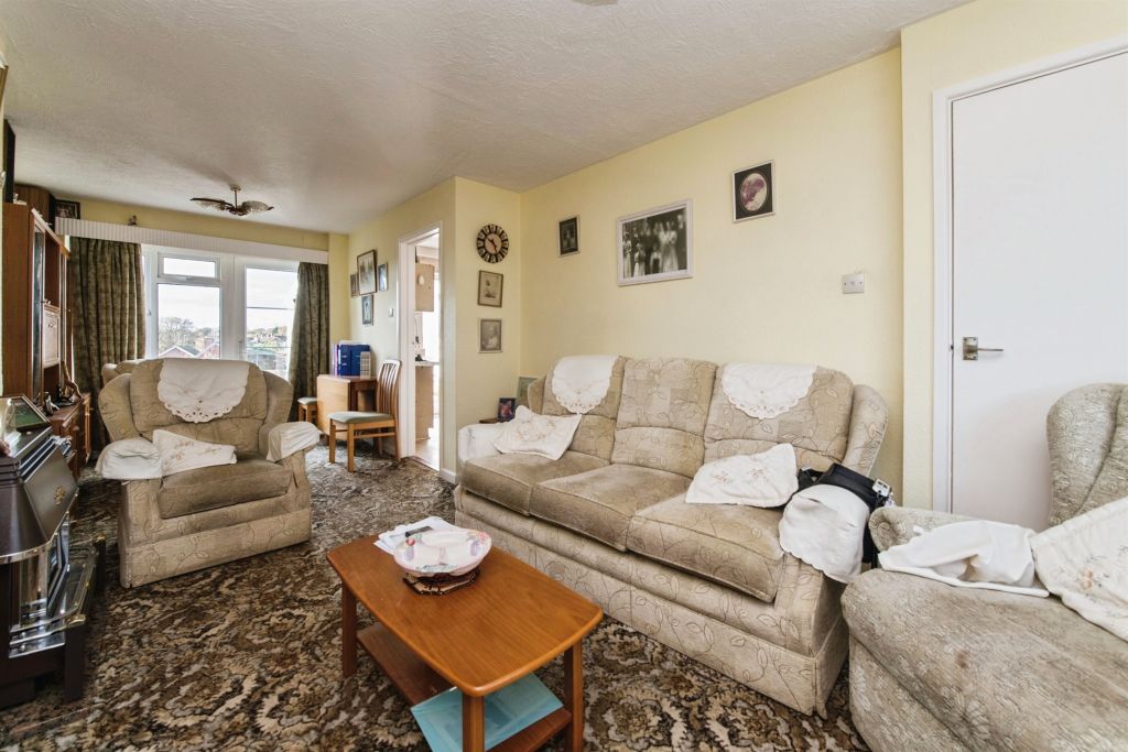 Property photo 3 of 17