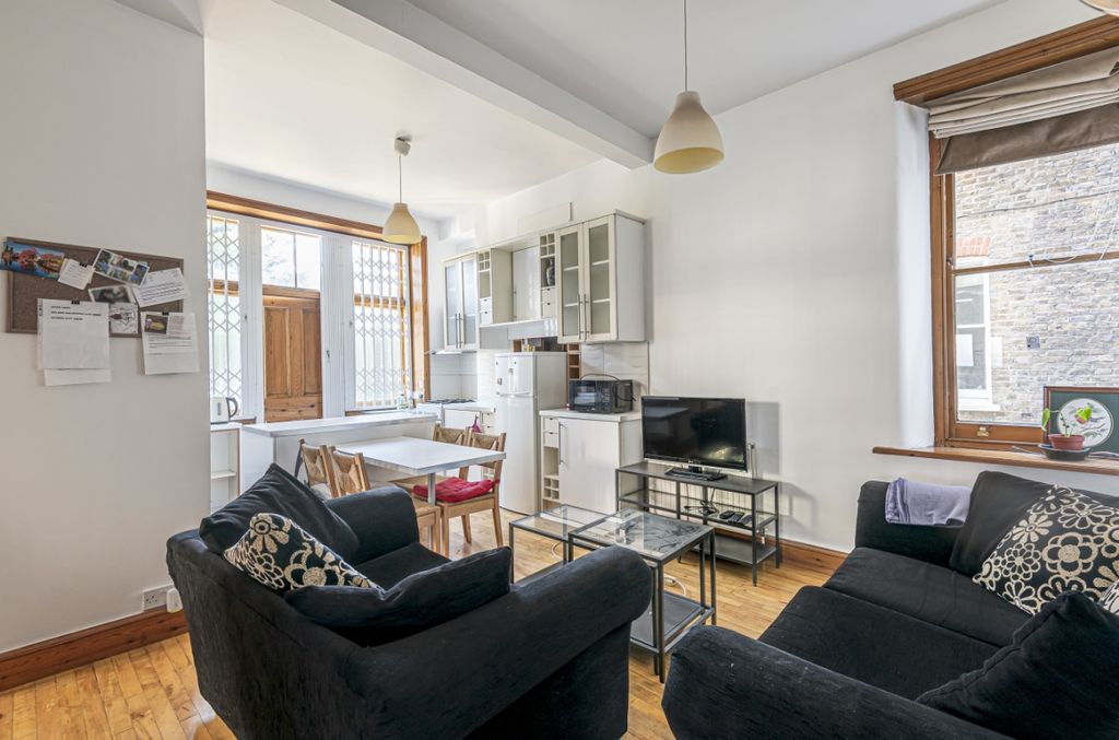 Property photo 1 of 7 602300 (1)c