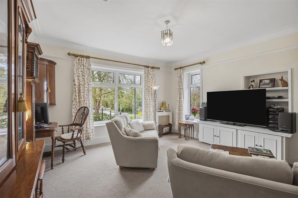 Additional image 9 of 4 bed flat for saleBrooklands Court, Otley LS21