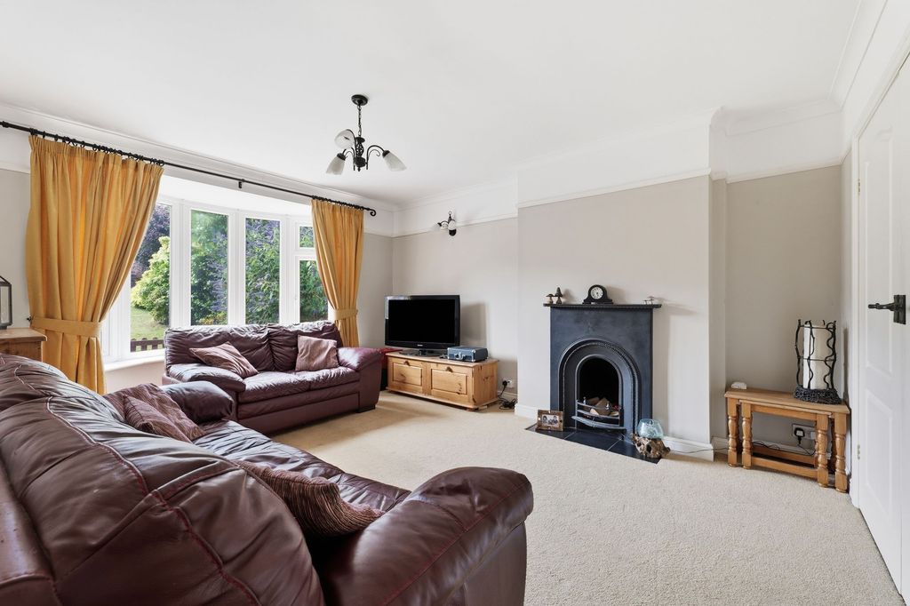 Property photo 2 of 35