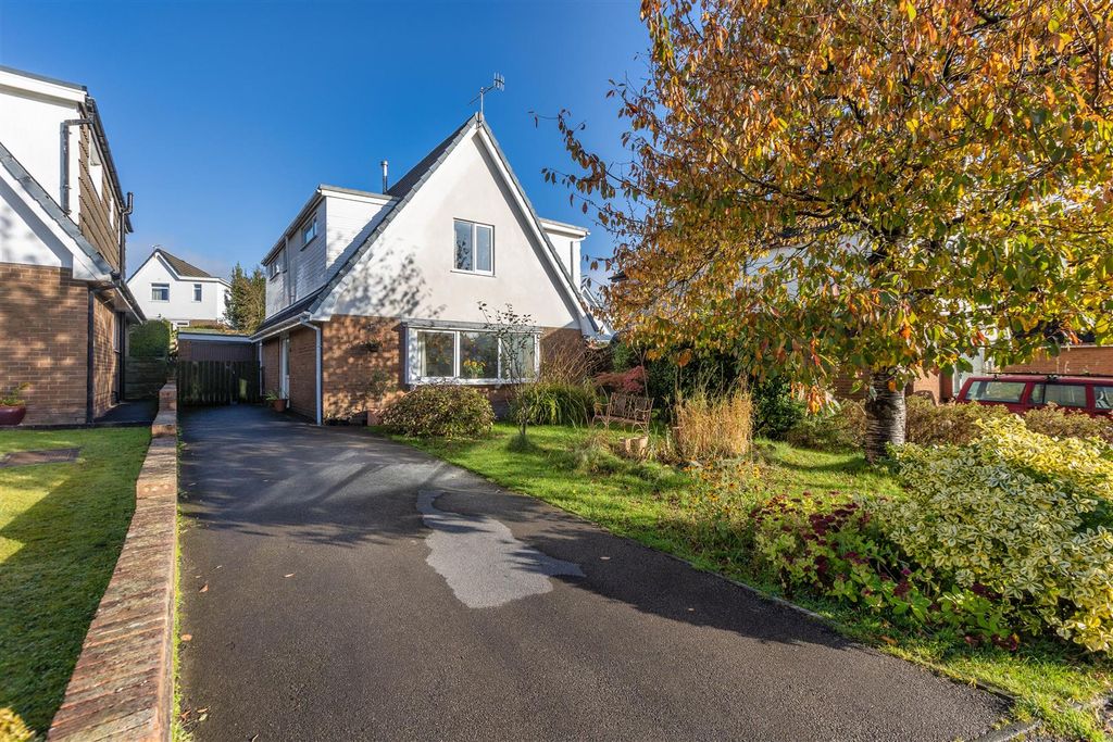 Property photo 1 of 23