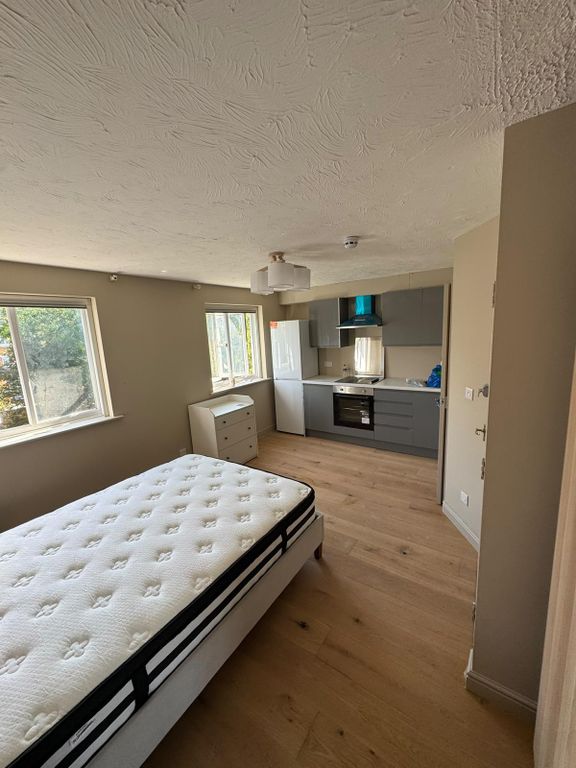 Property photo 1 of 4 Brand New Self-Contained Flats | All Bills Included | Couples Welcome