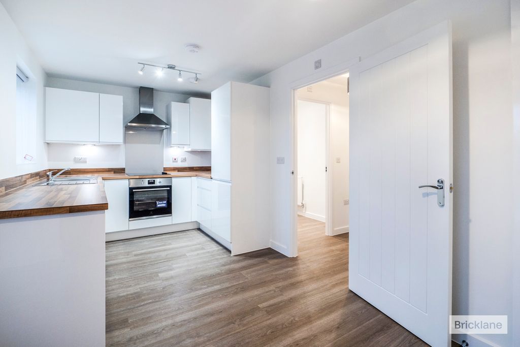 Property photo 2 of 13 Kitchen