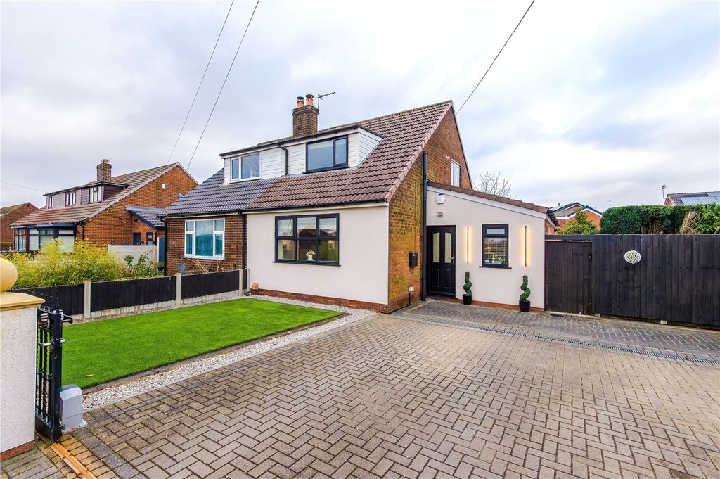 Property photo 1 of 47 Picture No. 81