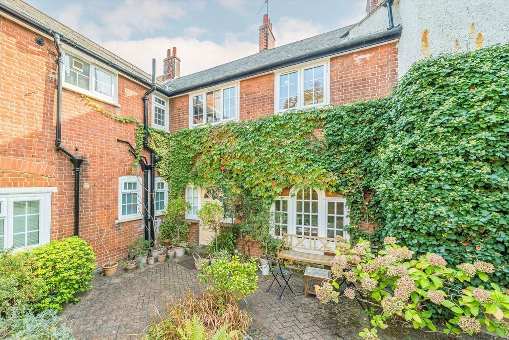 Property photo 1 of 7