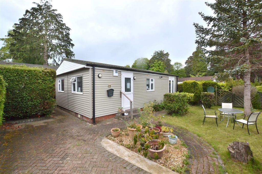 Property photo 1 of 13 Front.Jpg