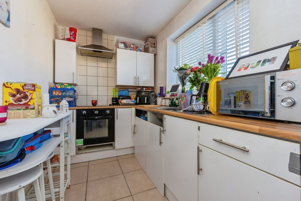 Property photo 3 of 15 Pbox-Img.Jpg