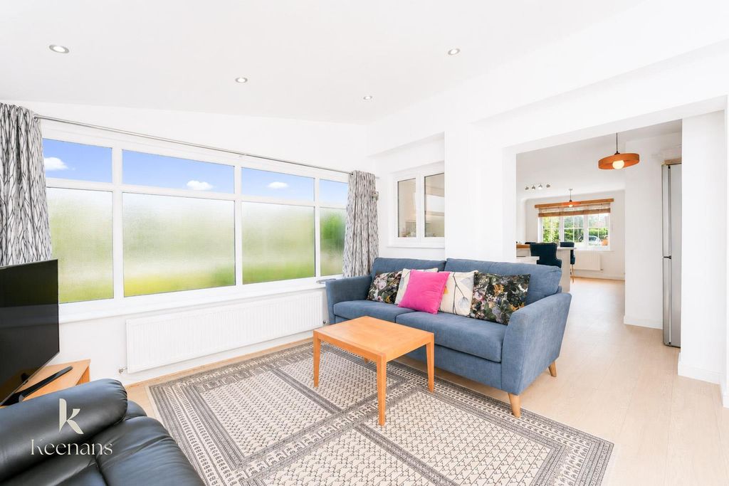 Property photo 3 of 16 19-08.Jpg