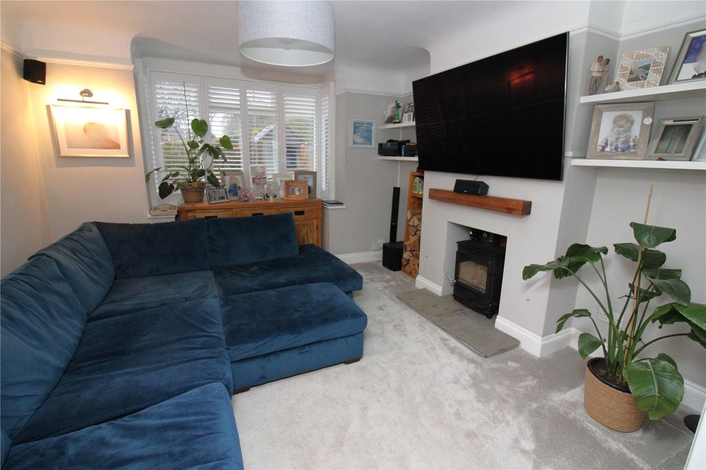 Property photo 2 of 23 Picture No. 11