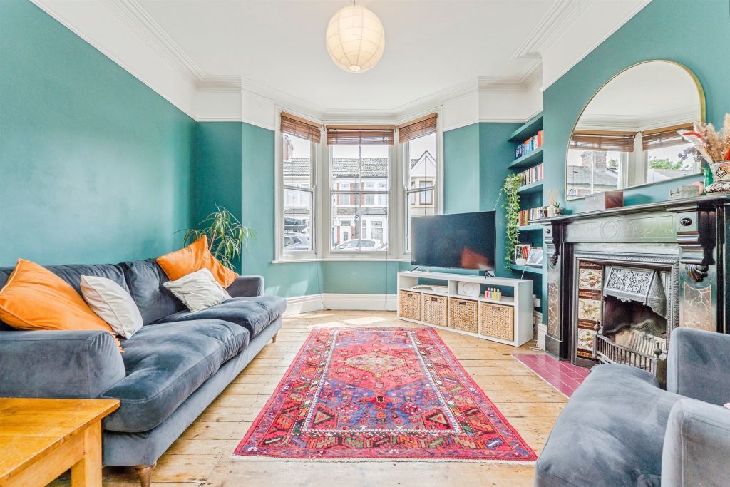 Property photo 3 of 16