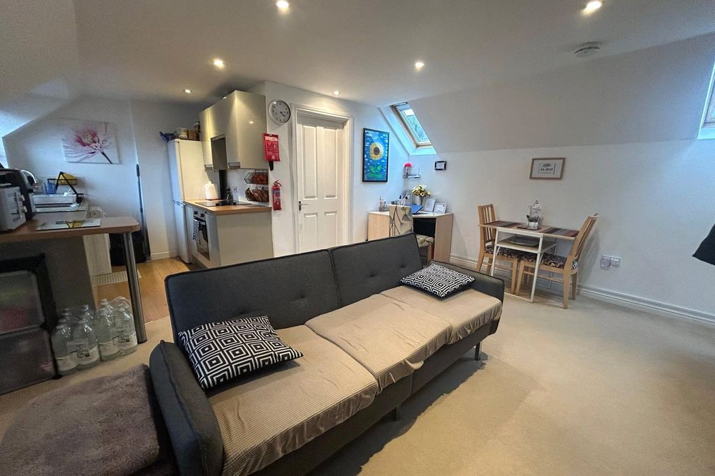 Property photo 2 of 7 Picture No. 02