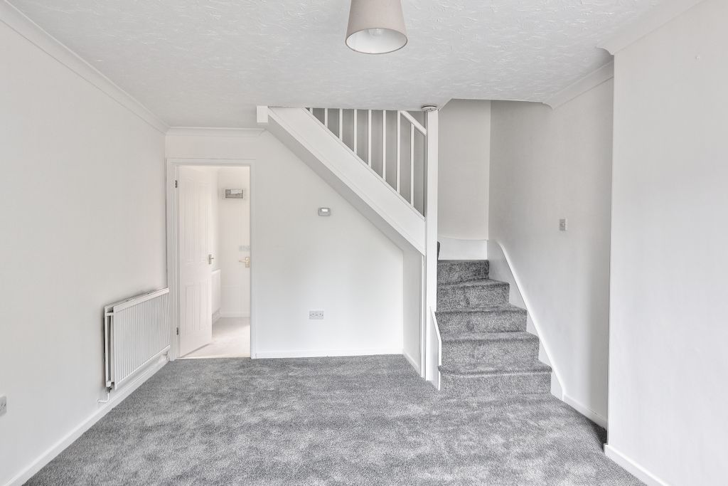 Property photo 2 of 11 114