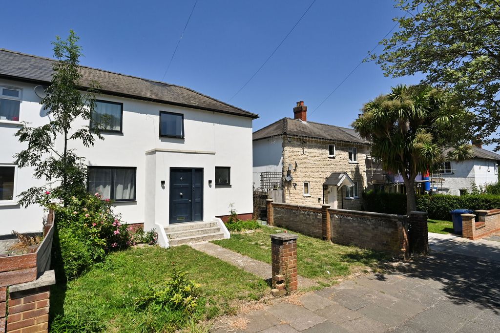 Property photo 3 of 15