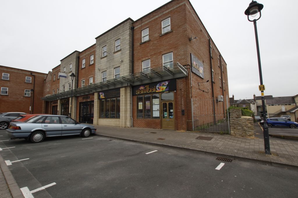 Property photo 1 of 6 Exterior.Jpg