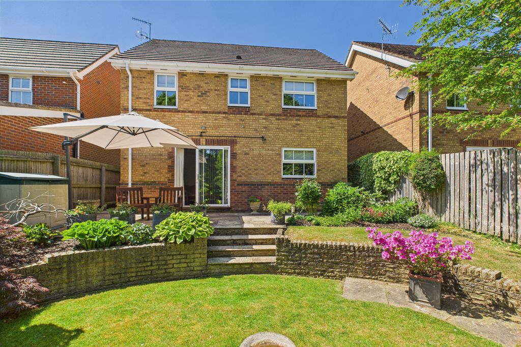 Property photo 2 of 21