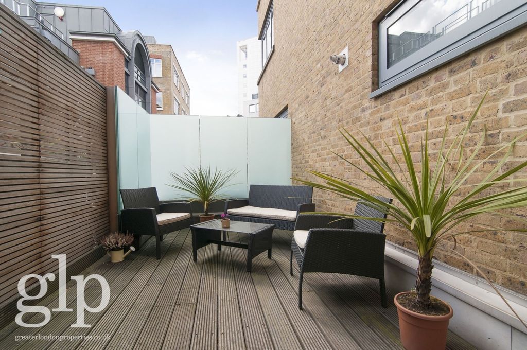 Property photo 2 of 10 2378384