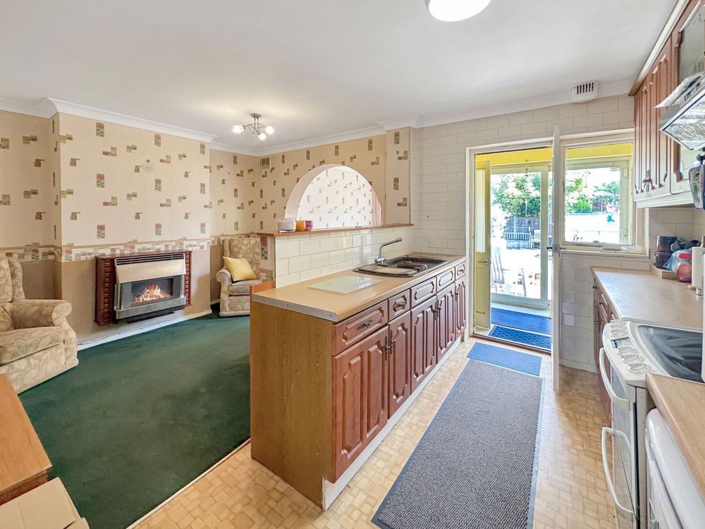 Property photo 3 of 18