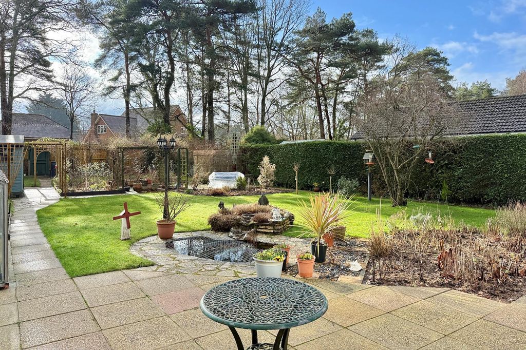 Property photo 2 of 27 Gallery