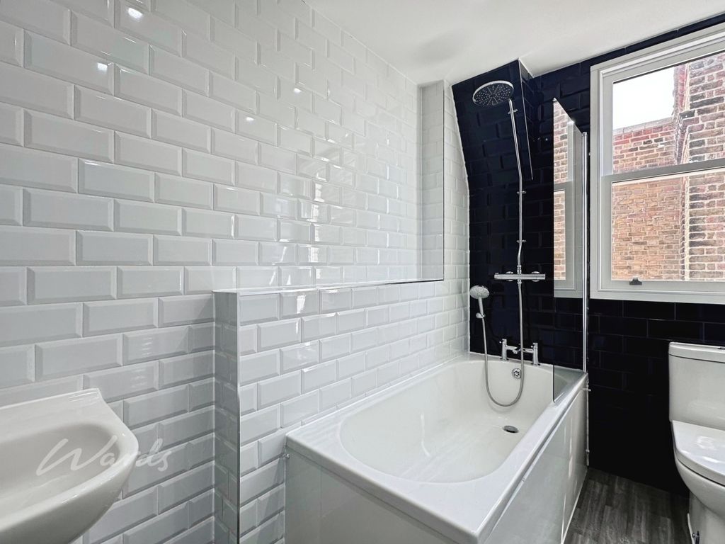 Property photo 3 of 8 Buenos Aries Bath...