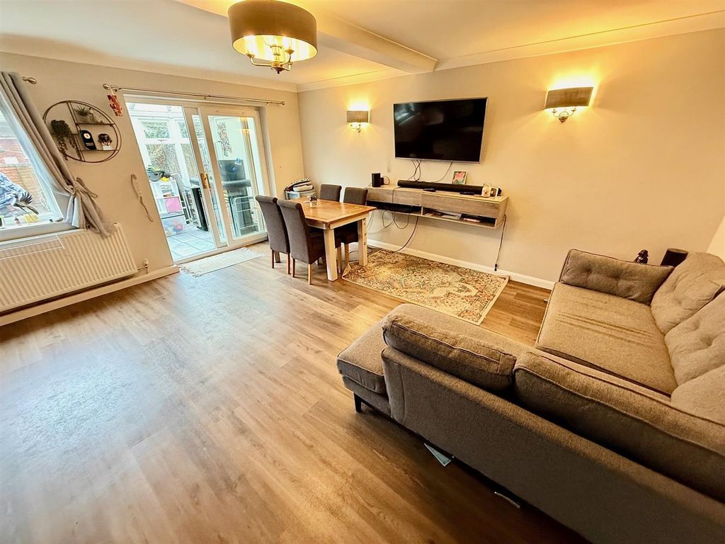 Property photo 3 of 18 Lounge/Dining Room