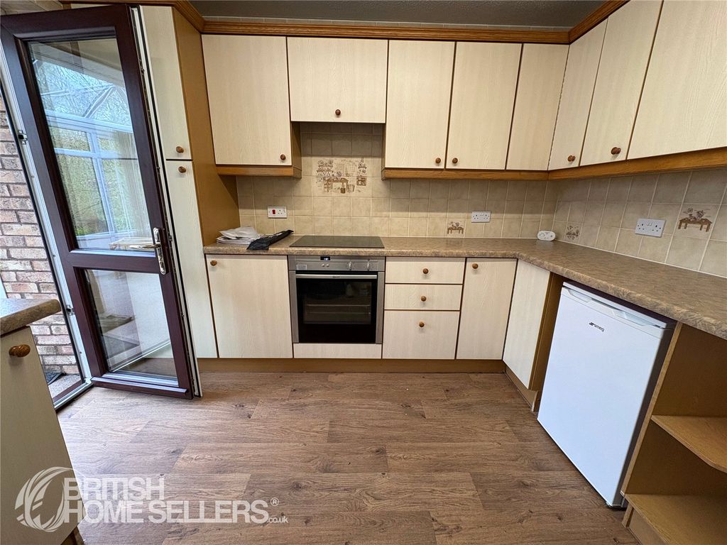 Property photo 3 of 17 Picture No. 09