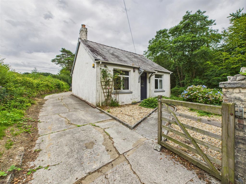 Property photo 2 of 14 Cam03055G0-Pr0238-Still017.Jpg