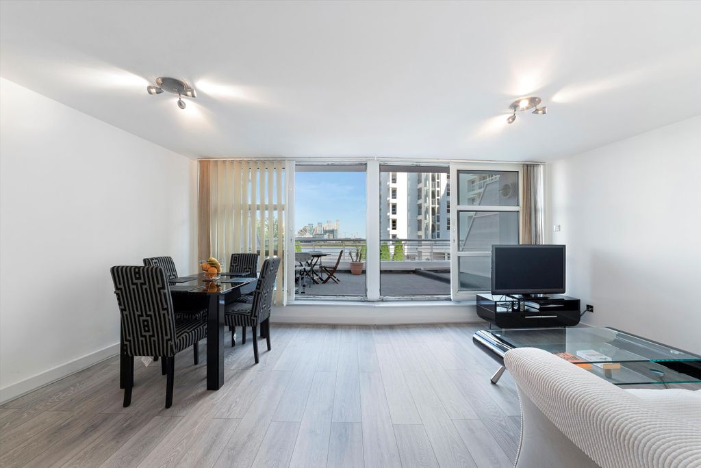 Property photo 1 of 11 Image