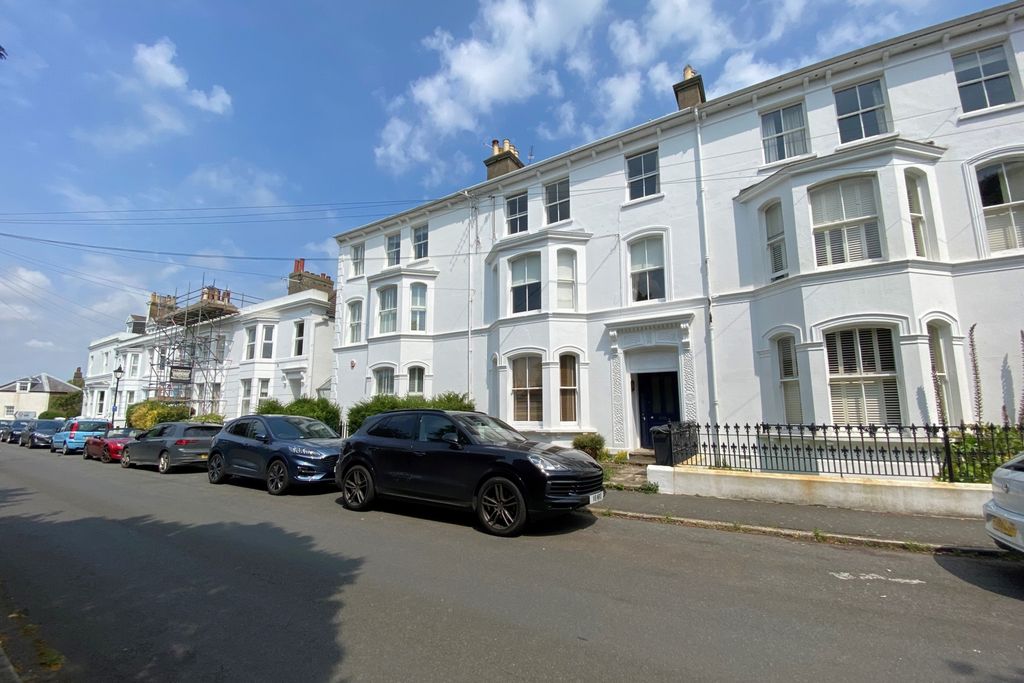 Property photo 1 of 13 Photo 2