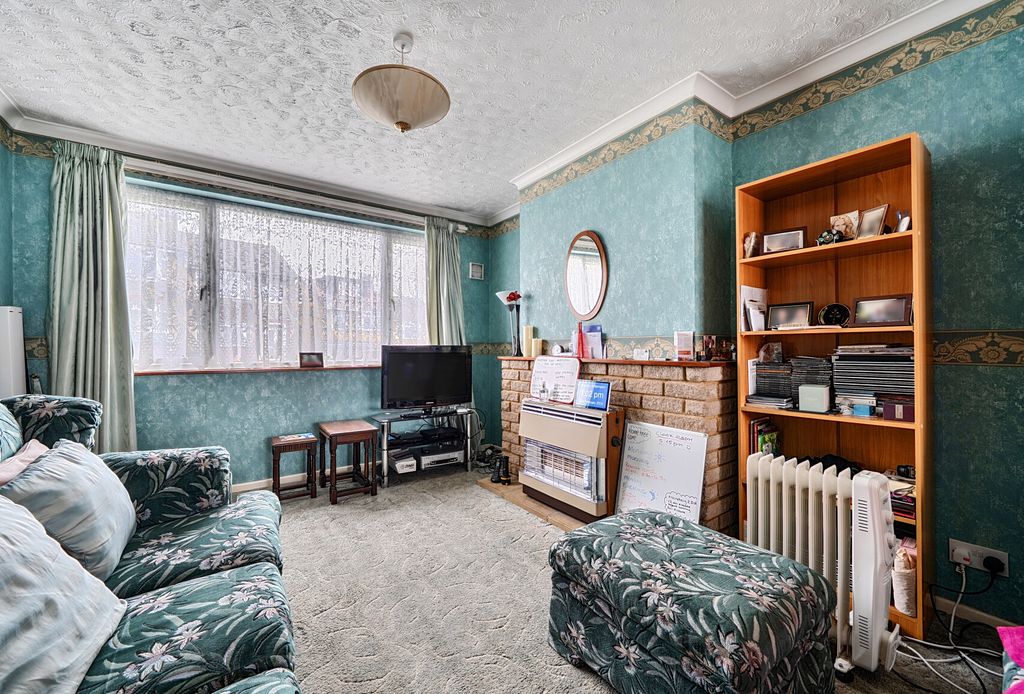 Property photo 2 of 21 1418387-13-699c64...