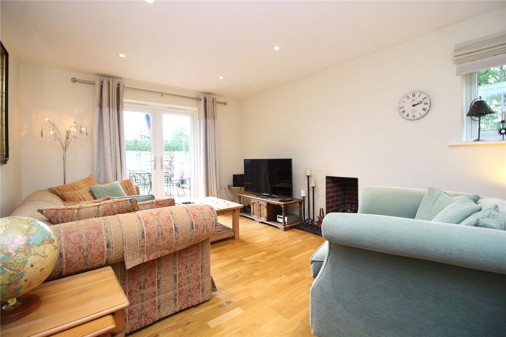 Property photo 3 of 17 Picture No. 19