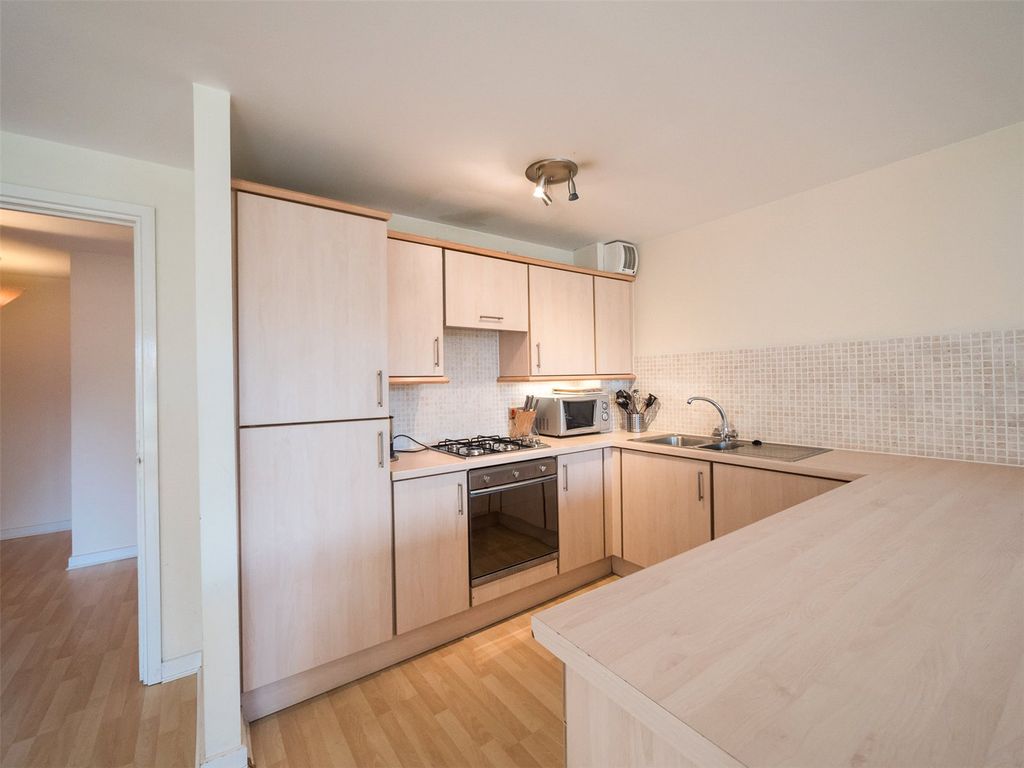 Property photo 3 of 15 Picture No. 04