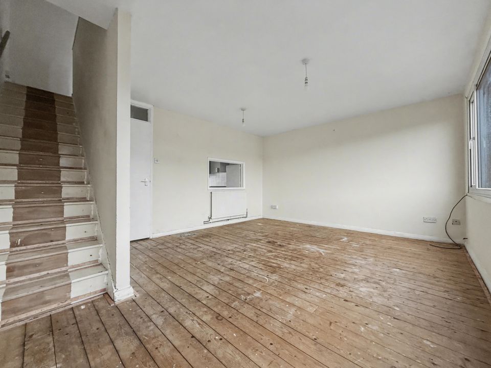 Property photo 3 of 13 Living Room