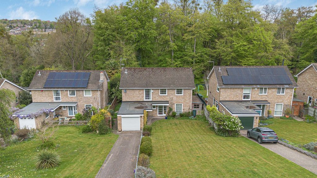 Property photo 1 of 16