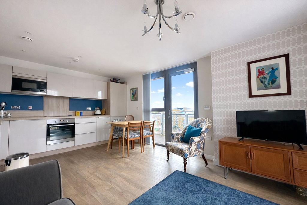 Property photo 3 of 10 Picture 3