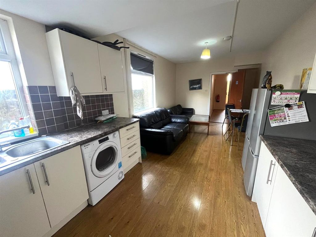 Property photo 2 of 10 Img-20251029-Wa0032.Jpg