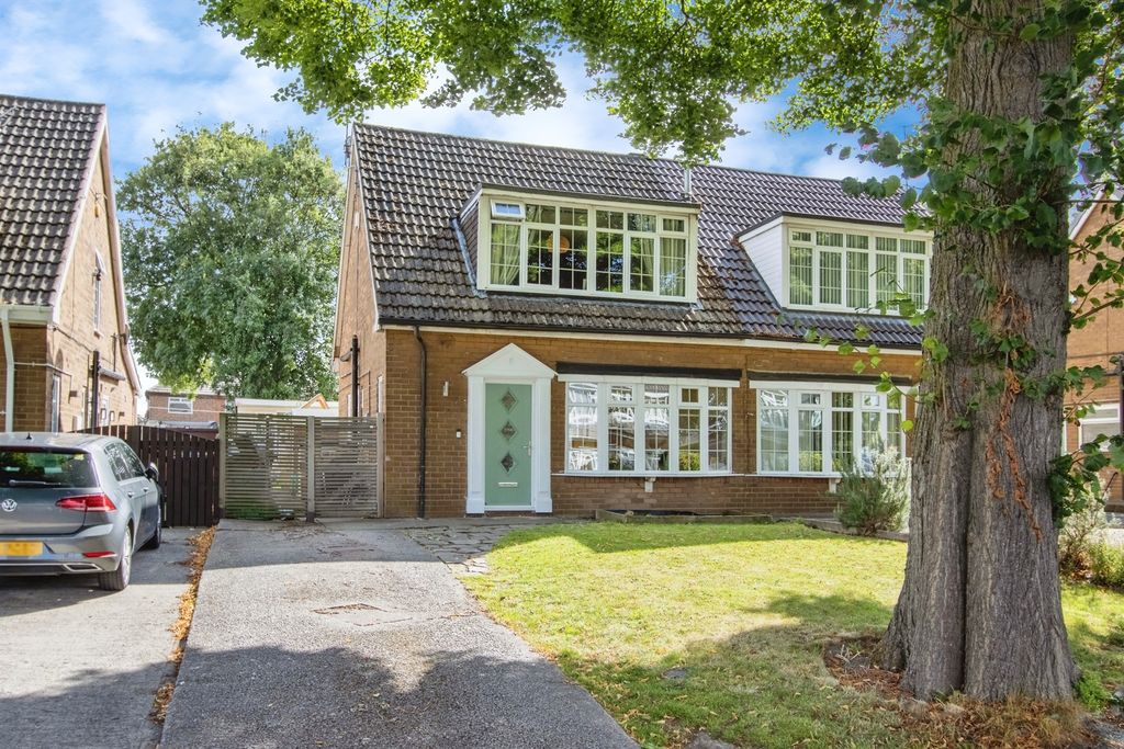 Property photo 1 of 16