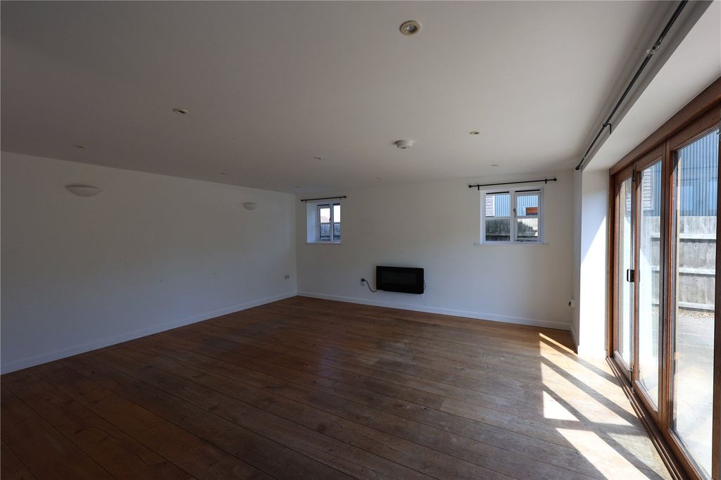 Property photo 2 of 16 Picture No. 16
