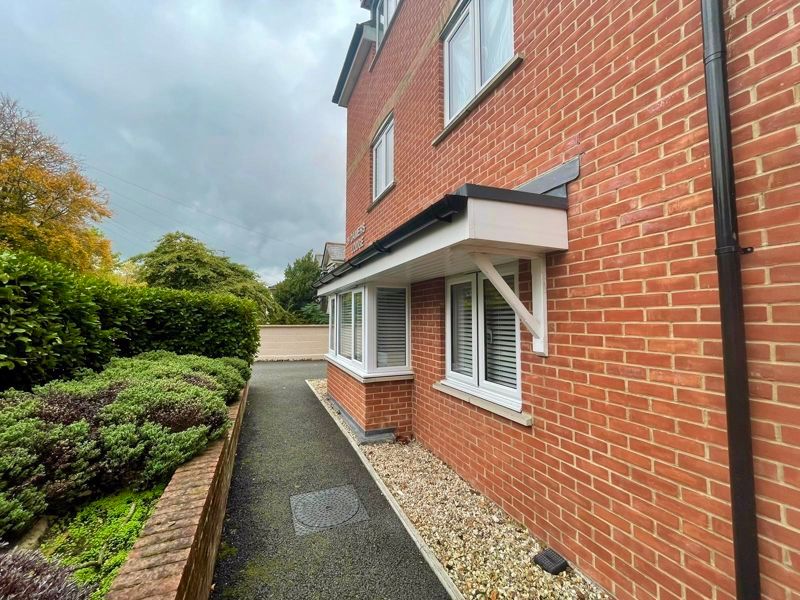 Property photo 2 of 9 Photo 15