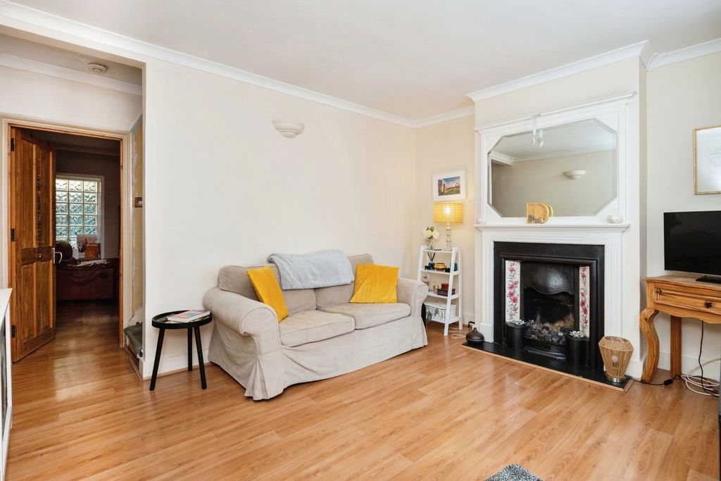 Property photo 3 of 16