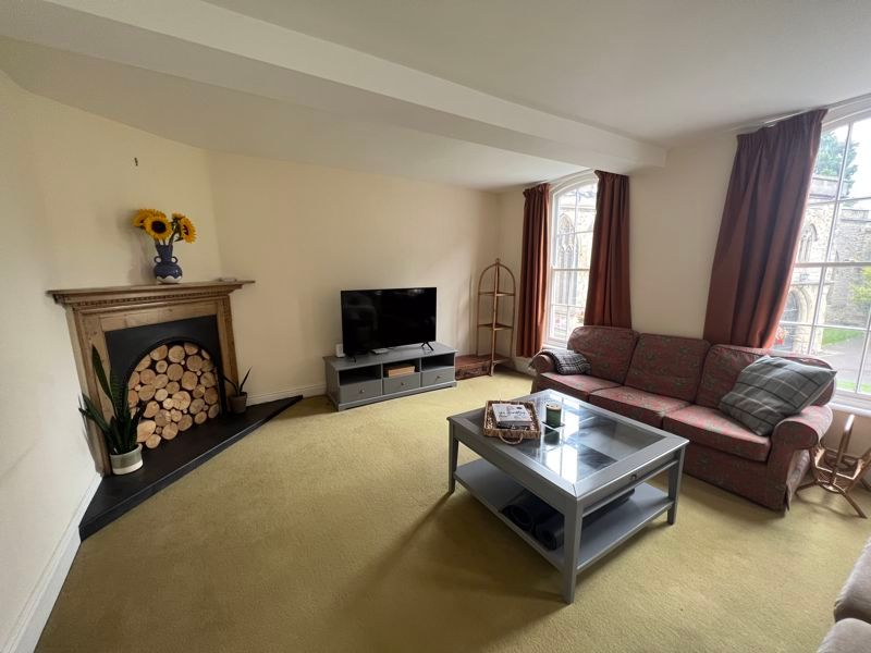 Property photo 3 of 14 Photo 2