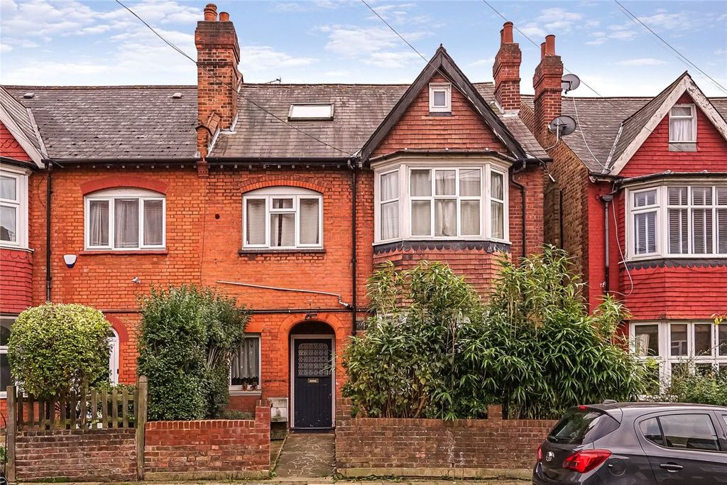 Property photo 1 of 8