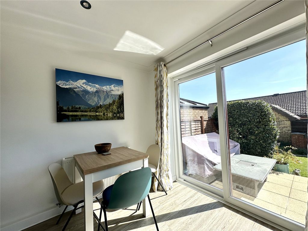 Property photo 3 of 21 Picture No. 27