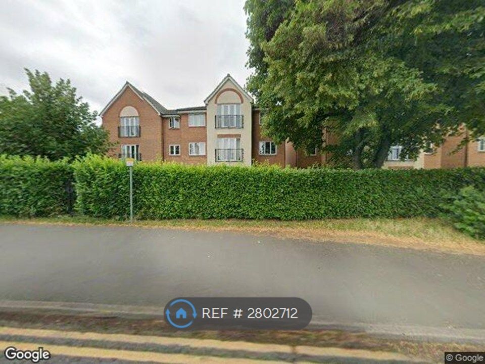 Property photo 2 of 28
